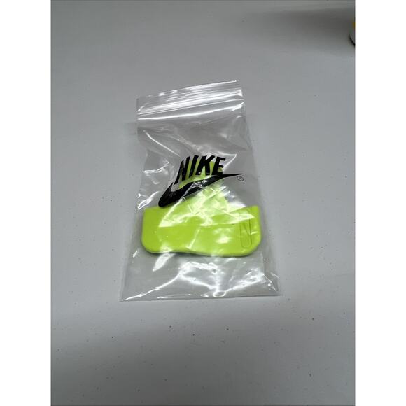 Nike Zoom Mamba VI 6 Mens Size 11.5 Sail Pink Track & Field DR2733-101 New - Picture 8 of 8